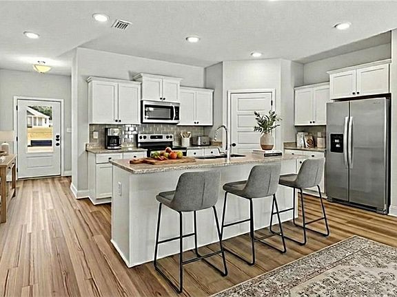 4th image of 7618 Anglebrook Rd S