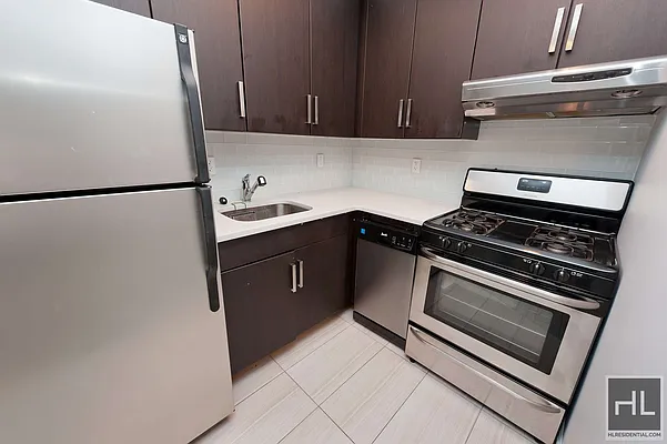 Rented by Highline Residential | media 22