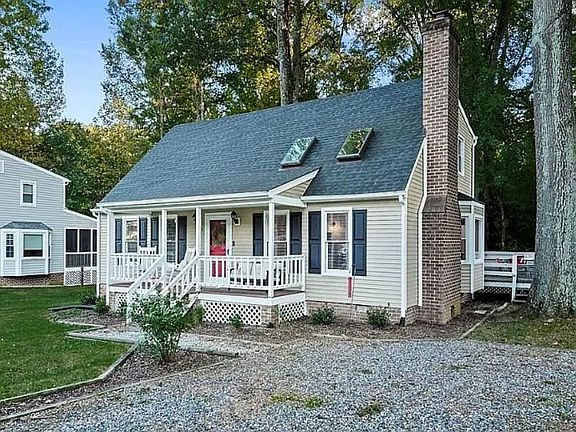 2nd image of 8519 Foxberry Dr