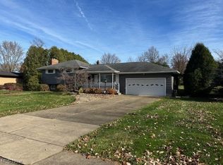 445 Bonnie Brae Ave, Niles, OH