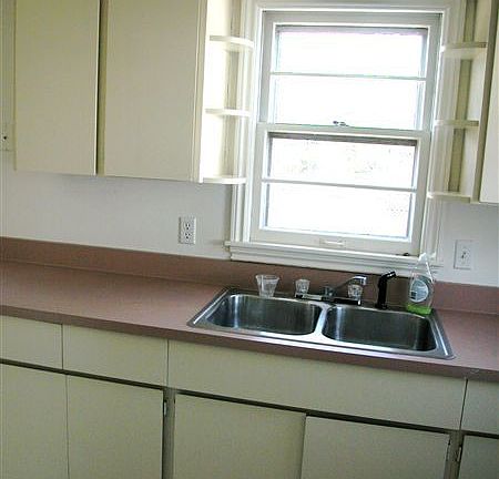 Kitchen storage