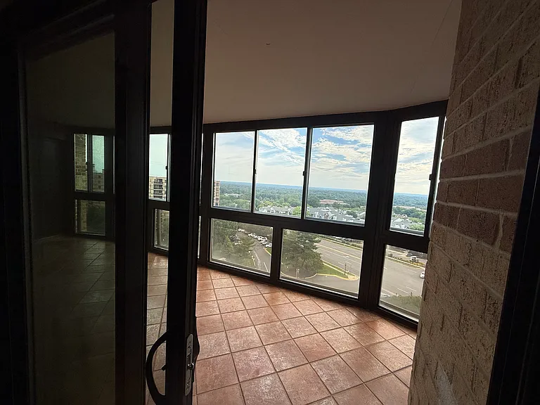 Enclosed balcony