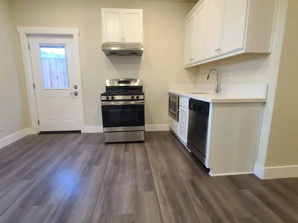 2079 1/2 Brahms Ct, Lathrop, CA 95330