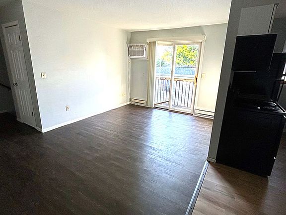2nd image of 709 7th St S APT 5