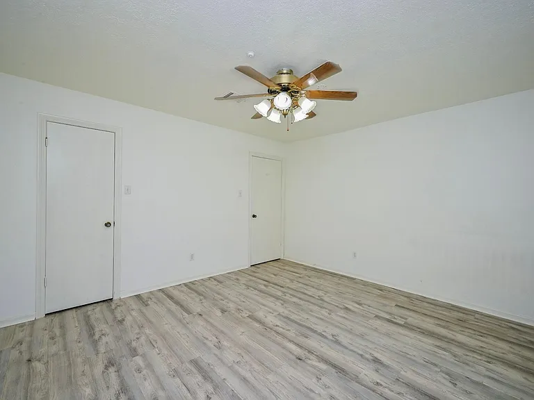 7735 Quail Meadow Dr — Photo 29
