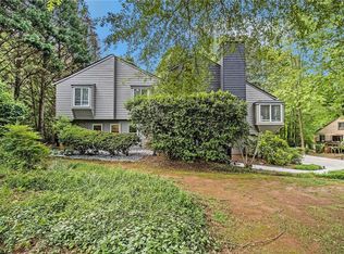 3883 Johnson Dr, Snellville, GA 30039