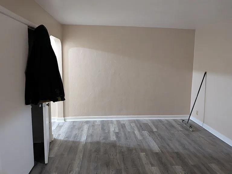 110 Blymyer Ave — Photo 4