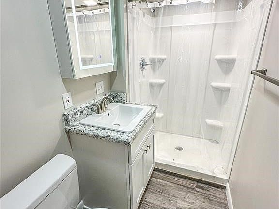 4th image of 81 Stewart St APT 3