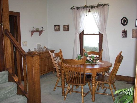 4th image of 111 McKinley St