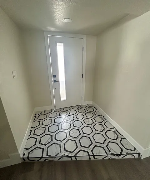3922 E Larkspur Dr — Photo 5