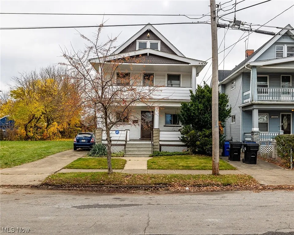 3823 Trent Ave photo 1