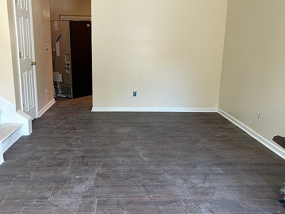 4th image of 339 Kelsey Blvd