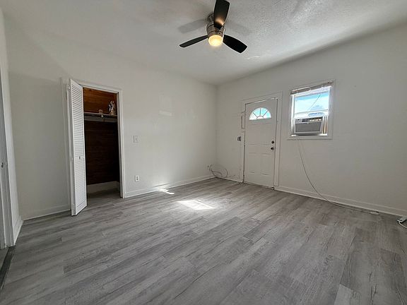 3rd image of 401 N Wild Olive Ave #B