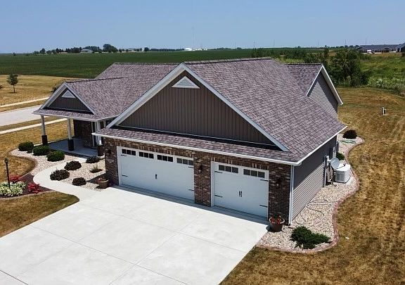3rd image of 1410 Railside Dr