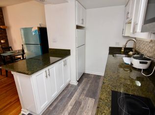 250 S Alder St #2A, Philadelphia, PA 19107