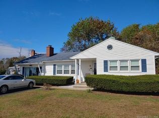 15 Riverside Dr, Clinton, CT 06413