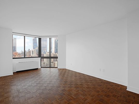 2nd image of 420 W 42nd St APT 36G
