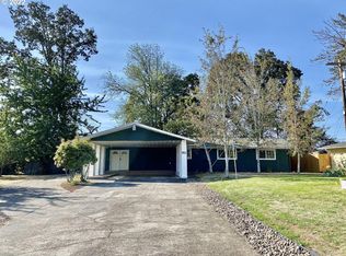 911 Sherwood Pl, Eugene, OR 97401
