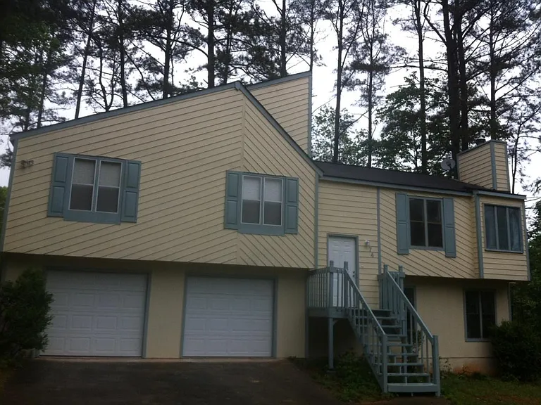 74 Hartley Woods Dr NE — Photo 1