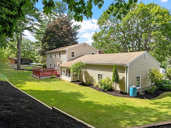 3rd image of 35 Longfellow Rd
