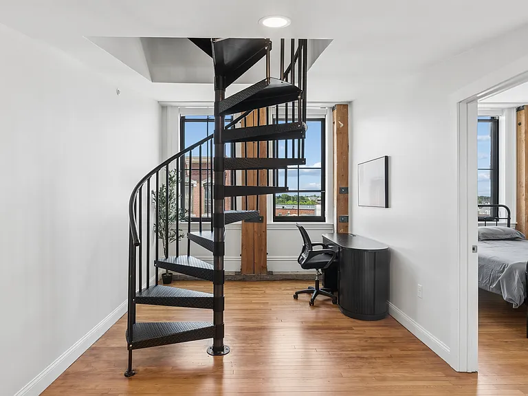 129 Main St #302 — Photo 20