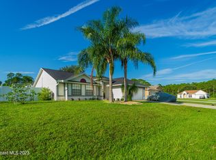 1886 Parrsboro St NW, Palm Bay, FL 32907