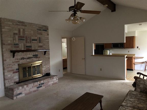 3rd image of 10626 Alcott Dr