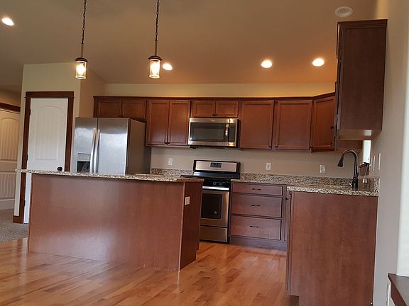 3rd image of 4473 Glenwood Dr