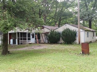 1423 Dean St, Danville, IL 61832