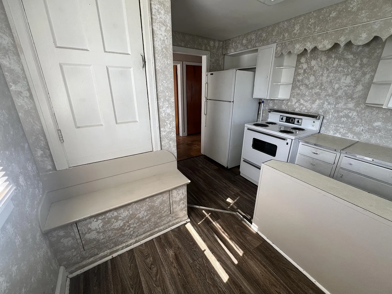 2 bed, 850 sqft, $795 — Photo 4