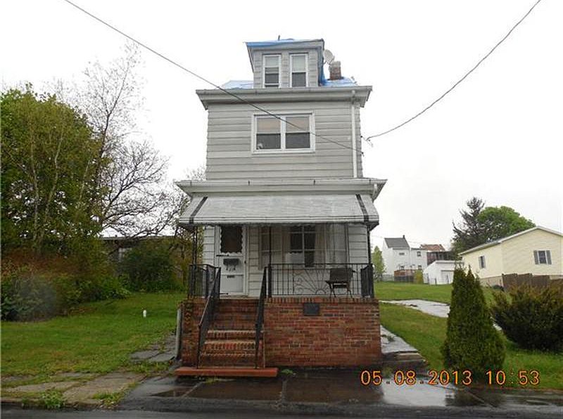 2nd image of 25 N Railroad Ave