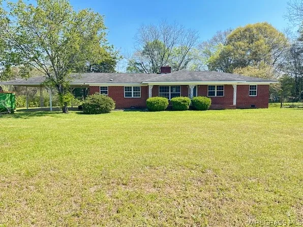 7292 County Road 69, Skipperville, AL 36374