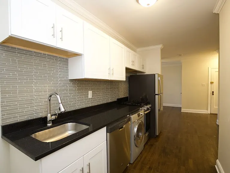 4222 N Clark St #4 — Photo 2