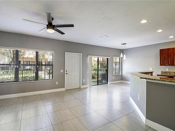 2nd image of 4765 Preserve St