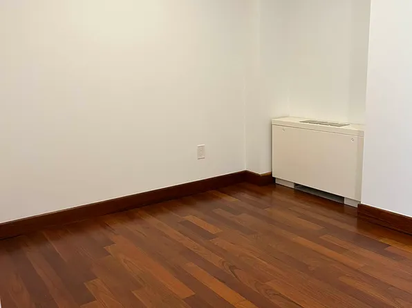 305 East 63rd Street image 6 of 17