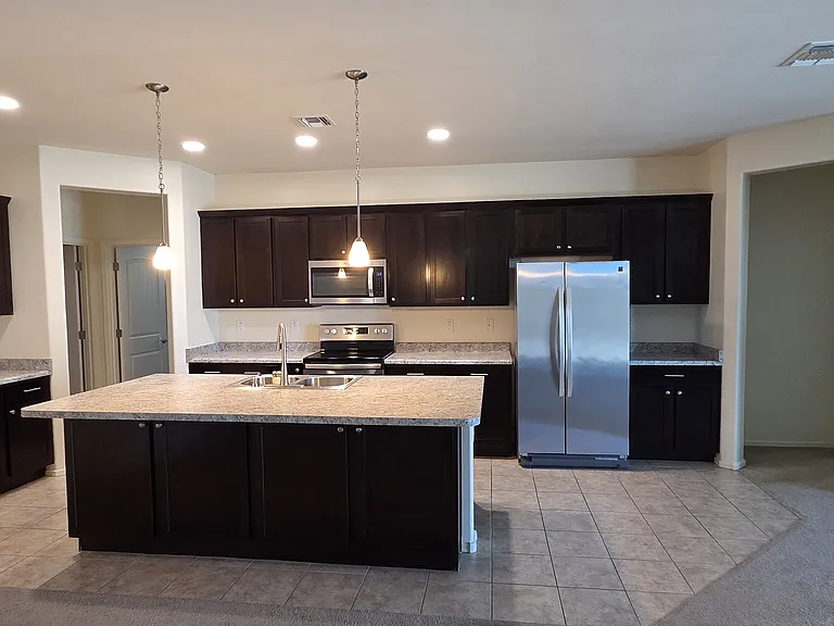 18316 W Ida Ln — Photo 3