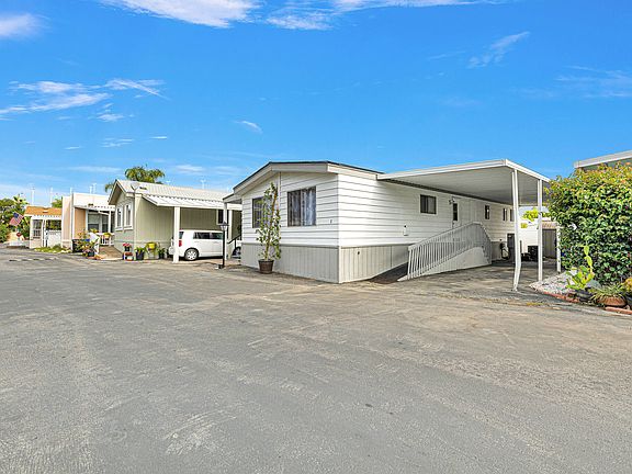 4th image of 8 Katy Ln #8