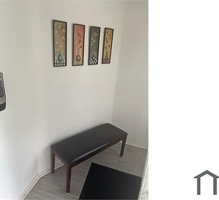 2nd image of 169 Fillmore St Floor 1