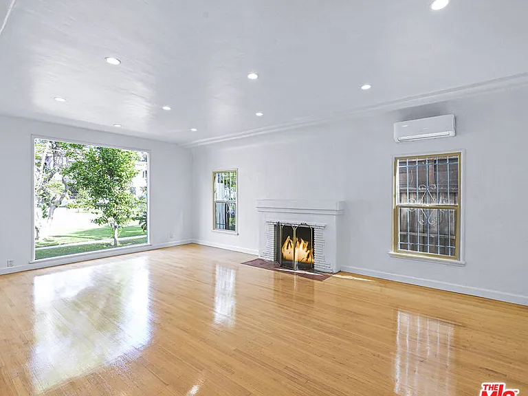 1119 S Crescent Heights Blvd — Photo 16