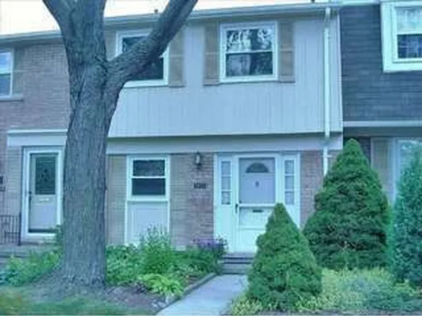 1812 Brentwood Dr #544, Troy, MI 48098