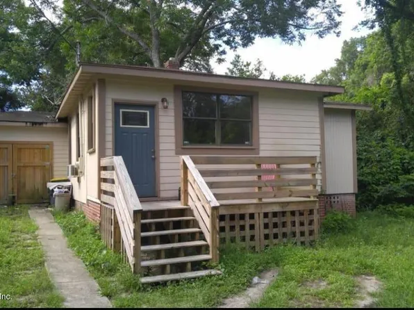 1252 NORTH SHORE Drive, Jacksonville, FL 32208