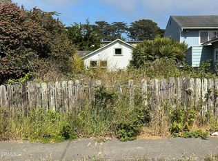 752 Stewart St, Fort Bragg, CA 95437