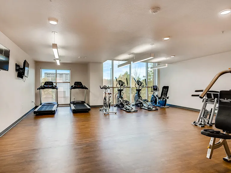Broadway Lofts | Englewood, CO Apartments
