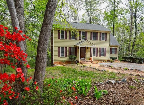 3rd image of 4703 Landing Ct