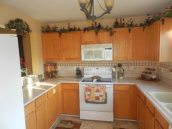 5th image of 52331 Huntley Ave
