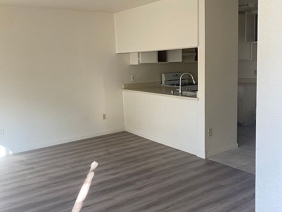 2nd image of 1801 W Victory Blvd APT 108