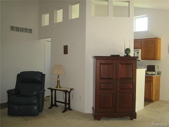 4th image of 37065 Amhurst Dr #43