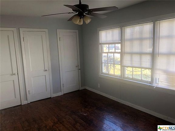 4th image of 313 Andrews St