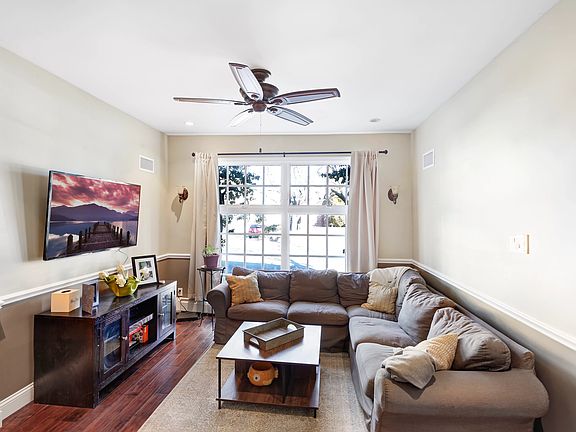 4th image of 461 Beach 141 St
