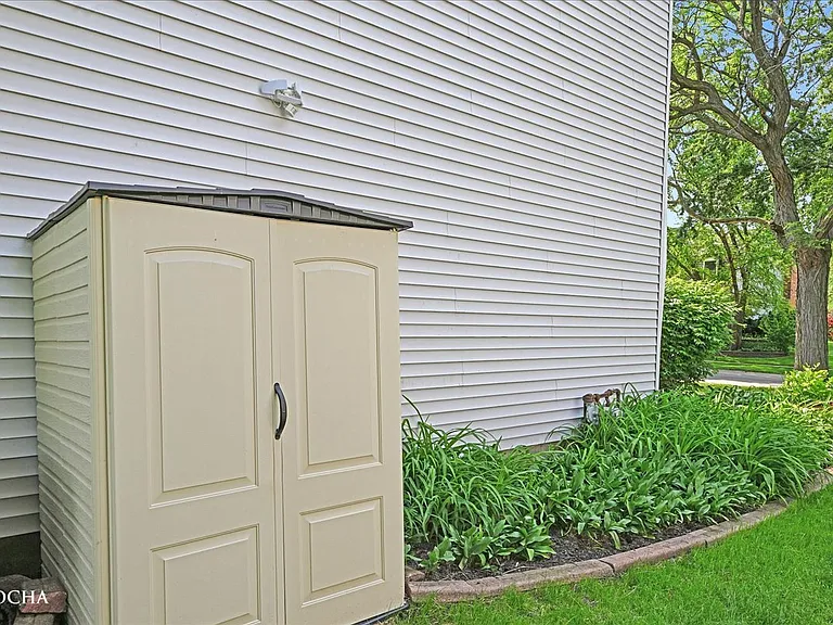 1012 Bainbridge Dr — Photo 39